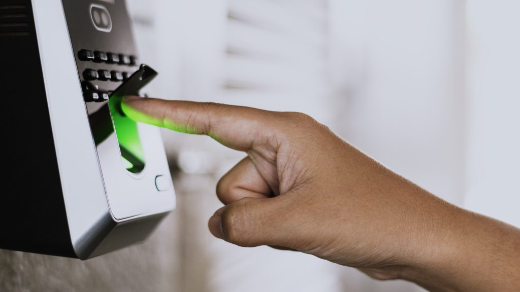 Interkom Sistemleri Nedir? Avantajları ve Doğru Seçim Rehberi